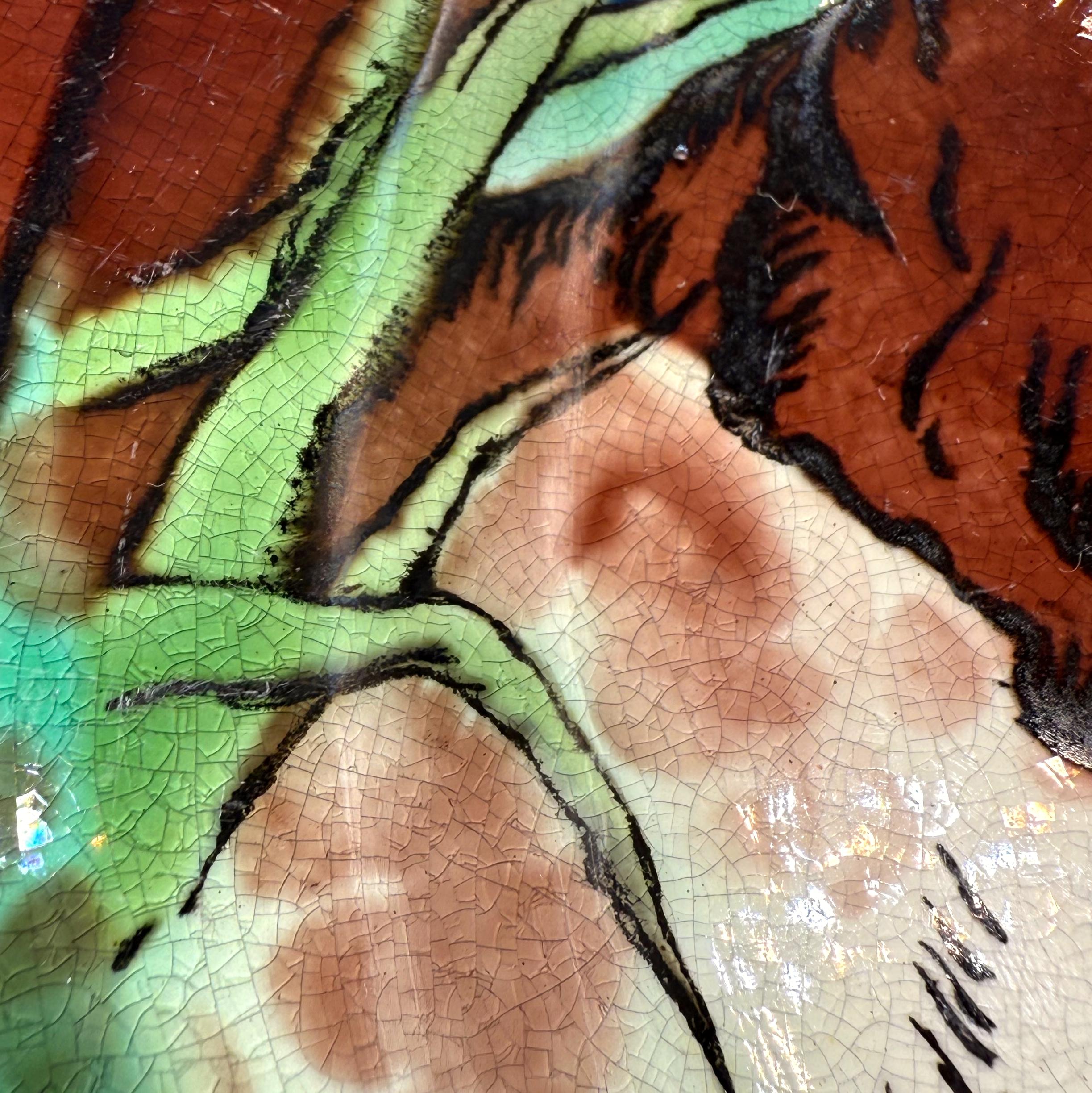 Plato de mayólica Wedgwood con perro, inglés, ca. 1873 siglo XIX en venta