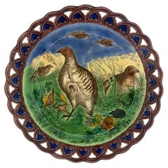 Assiette de jeu en majolique Wedgwood Quails, réticulée, anglaise, 1877