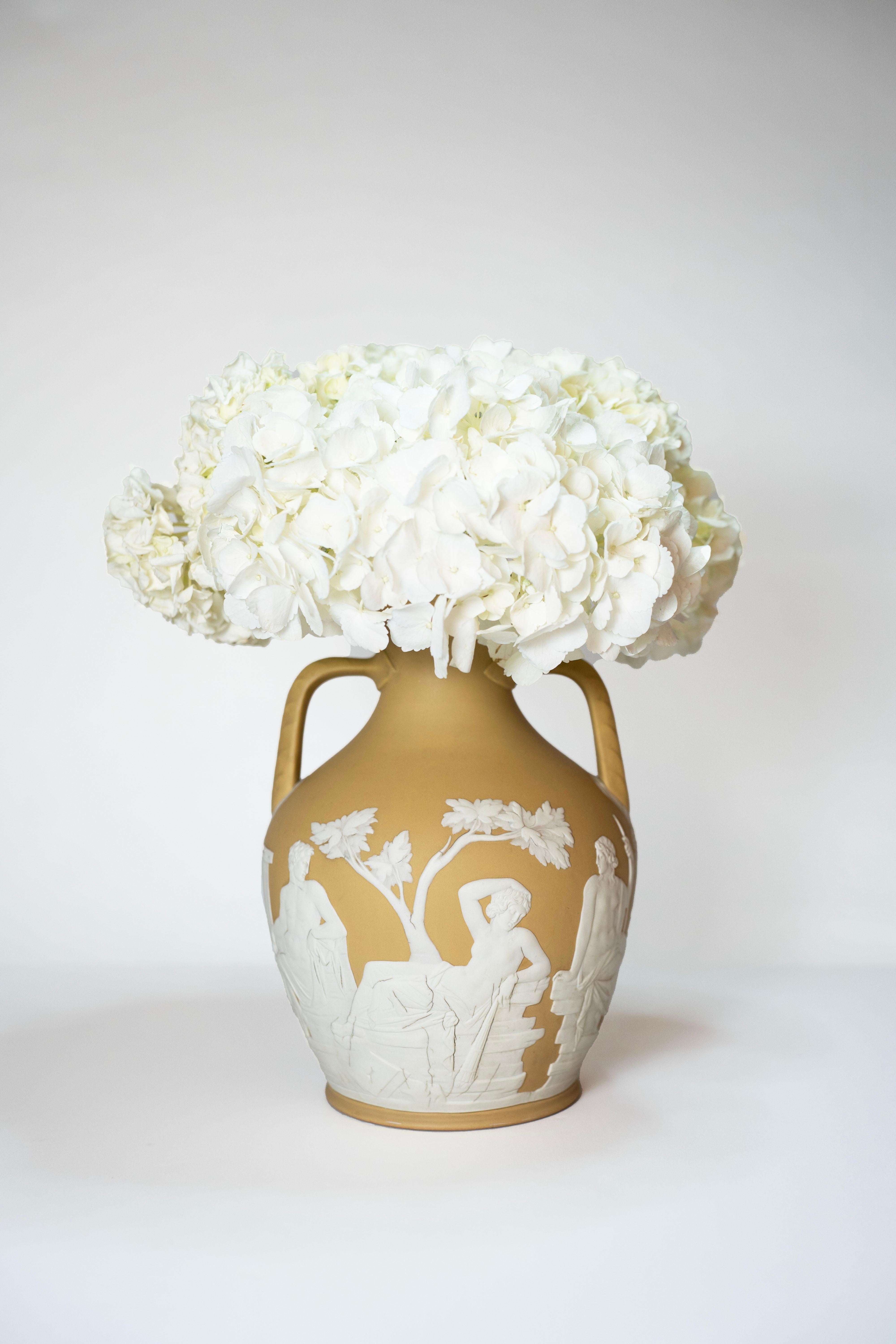 Vaso in diaspro di Wedgwood Portland, CIRCA 1875 in vendita 1