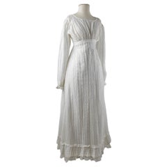 A White embroidery Day Dress on cotton muslin - France Circa 1816-1818
