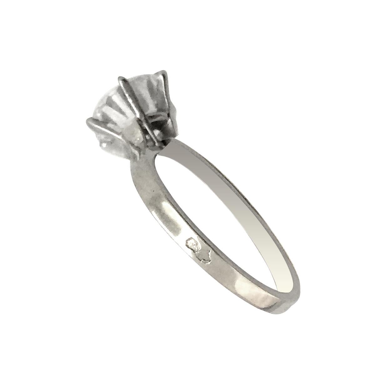 Contemporary Solitaire Ring Set with a 2.09 Carat Brilliant, F VVS2.
