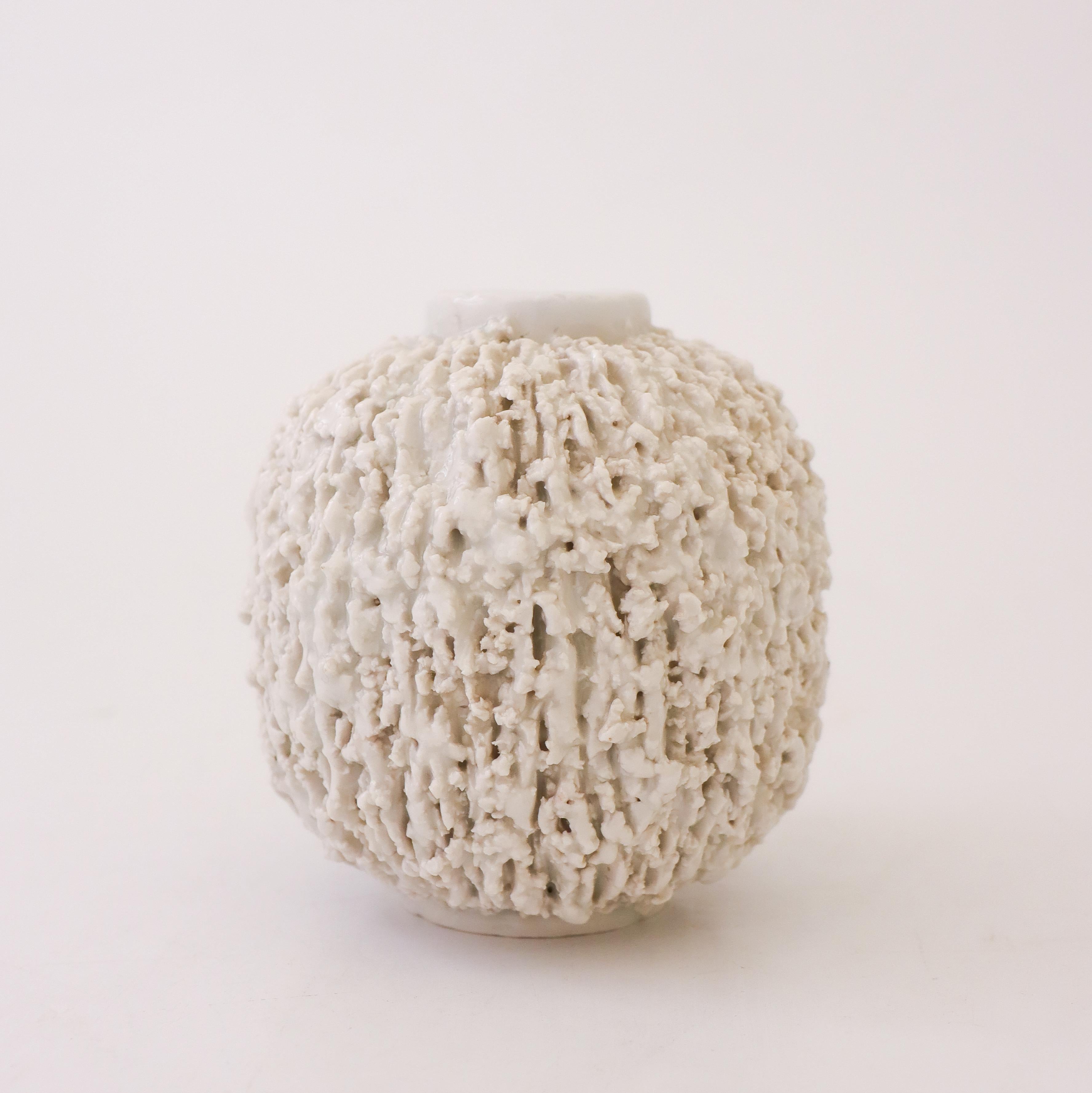 Swedish A White Hedgehog vase - Chamotte - Gunnar Nylund - Rörstrand For Sale