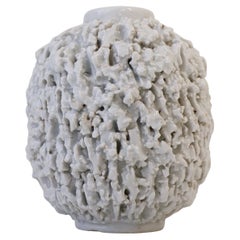 A White Hedgehog vase - Chamotte - Gunnar Nylund - Rörstrand