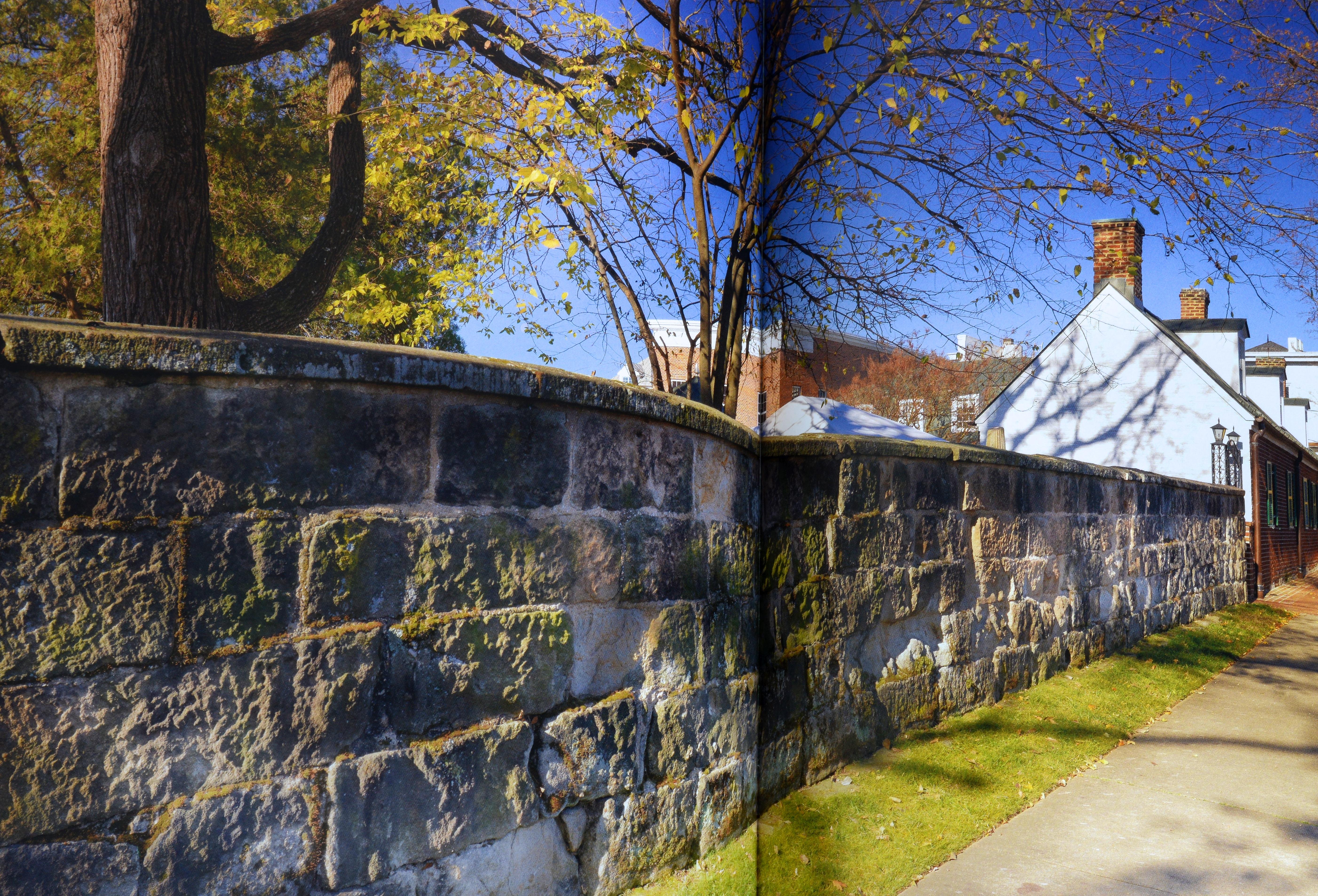Papier A White House of Stone : Building America's First Ideal in Architecture, 1st Ed en vente