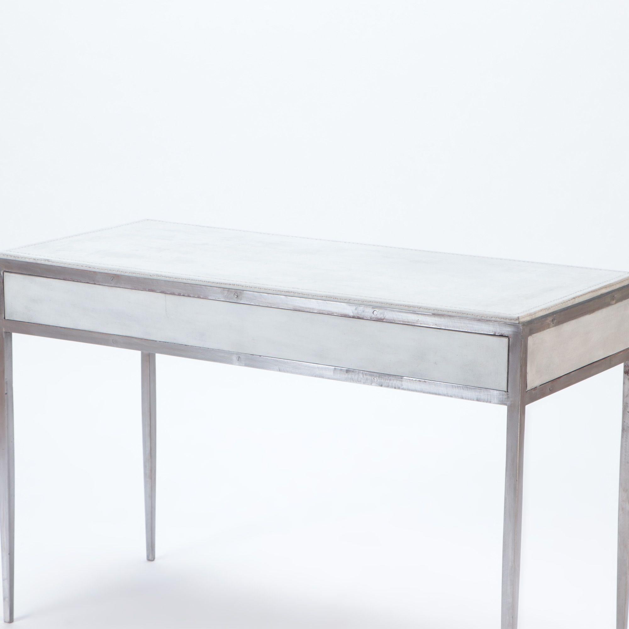 White Leather and Polished Iron Writing Desk, Contemporary For Sale 3