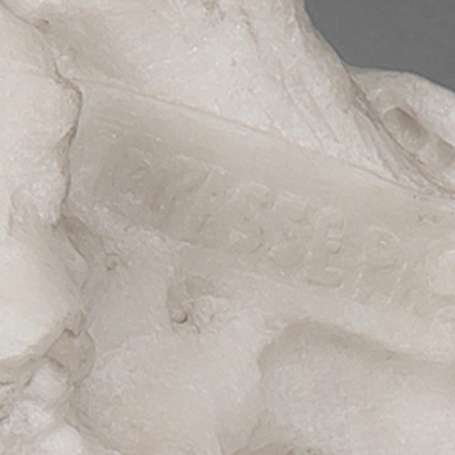 Francese Gruppo figurativo di Venere e Cupido in marmo bianco di Henri Weigele in vendita