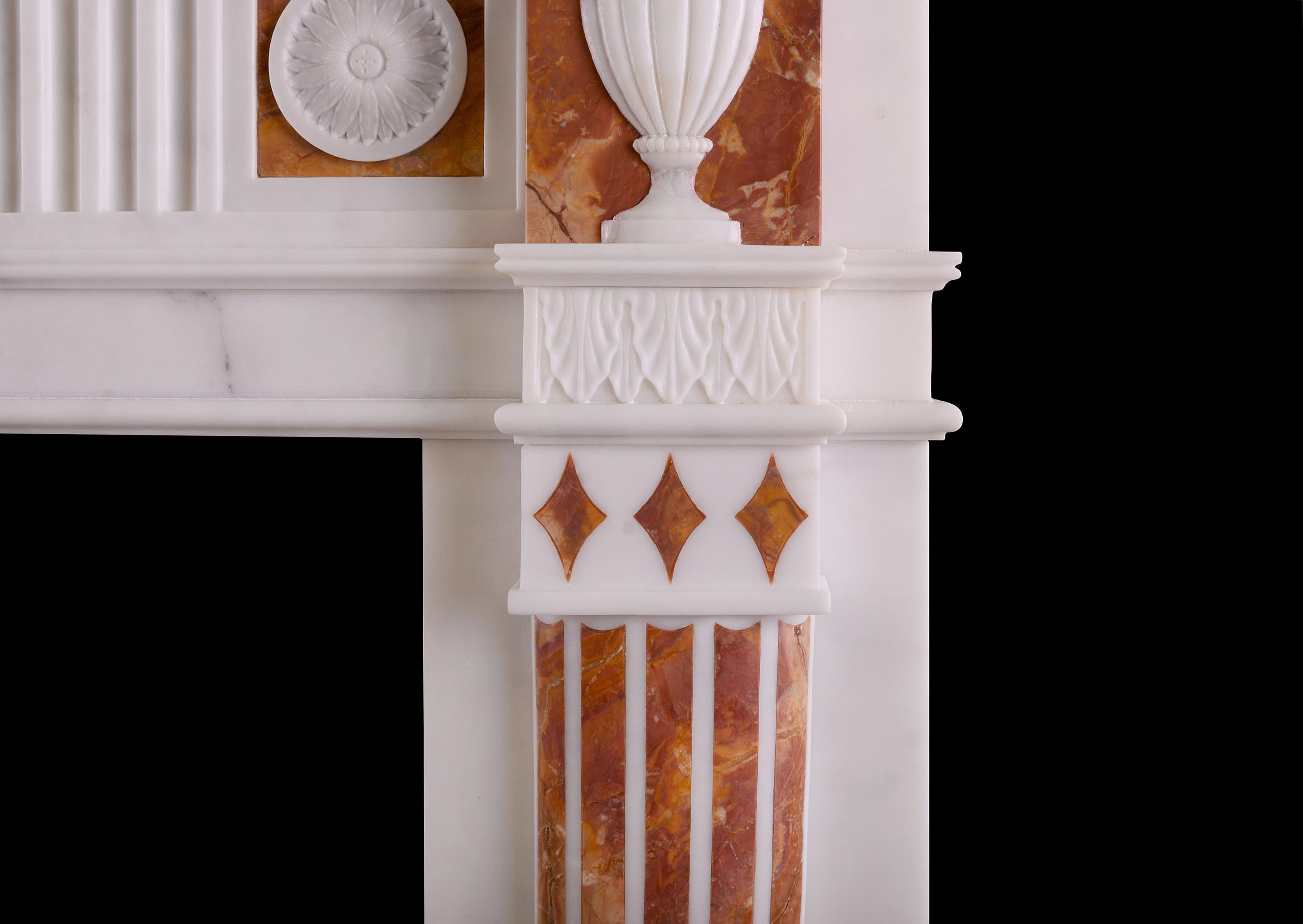 XIXe siècle Cheminée en marbre blanc statuaire avec incrustation de jaspe de style géorgien tardif en vente