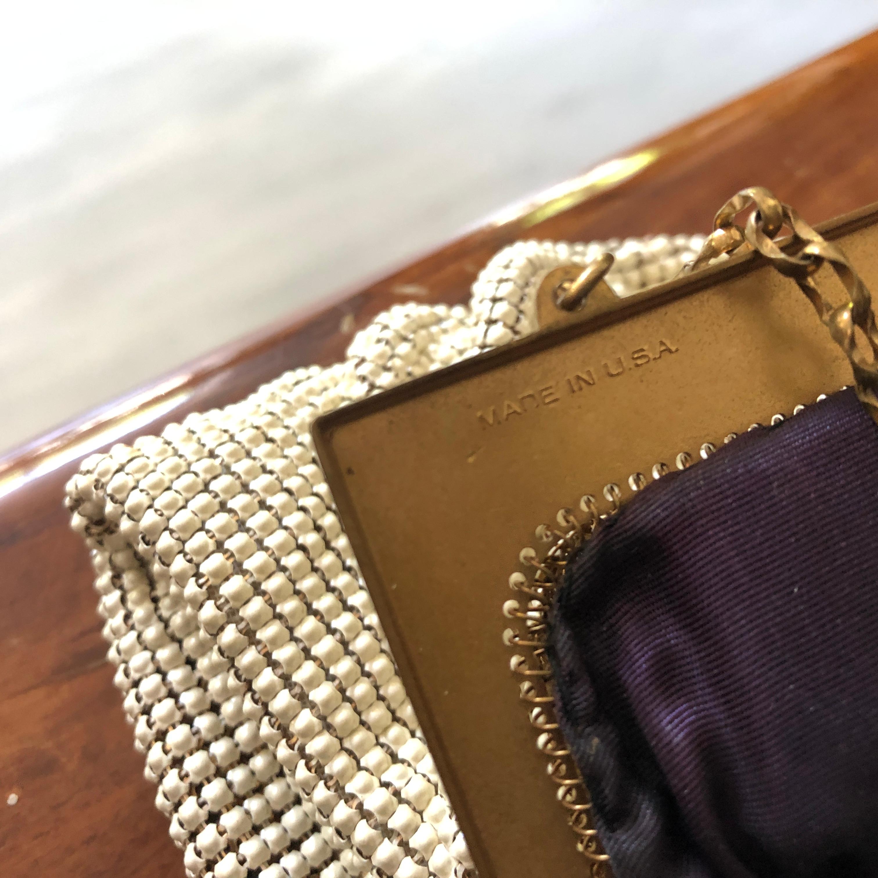 A 1960s Whiting & Davis Gold and White Mesh Hand Bag 2