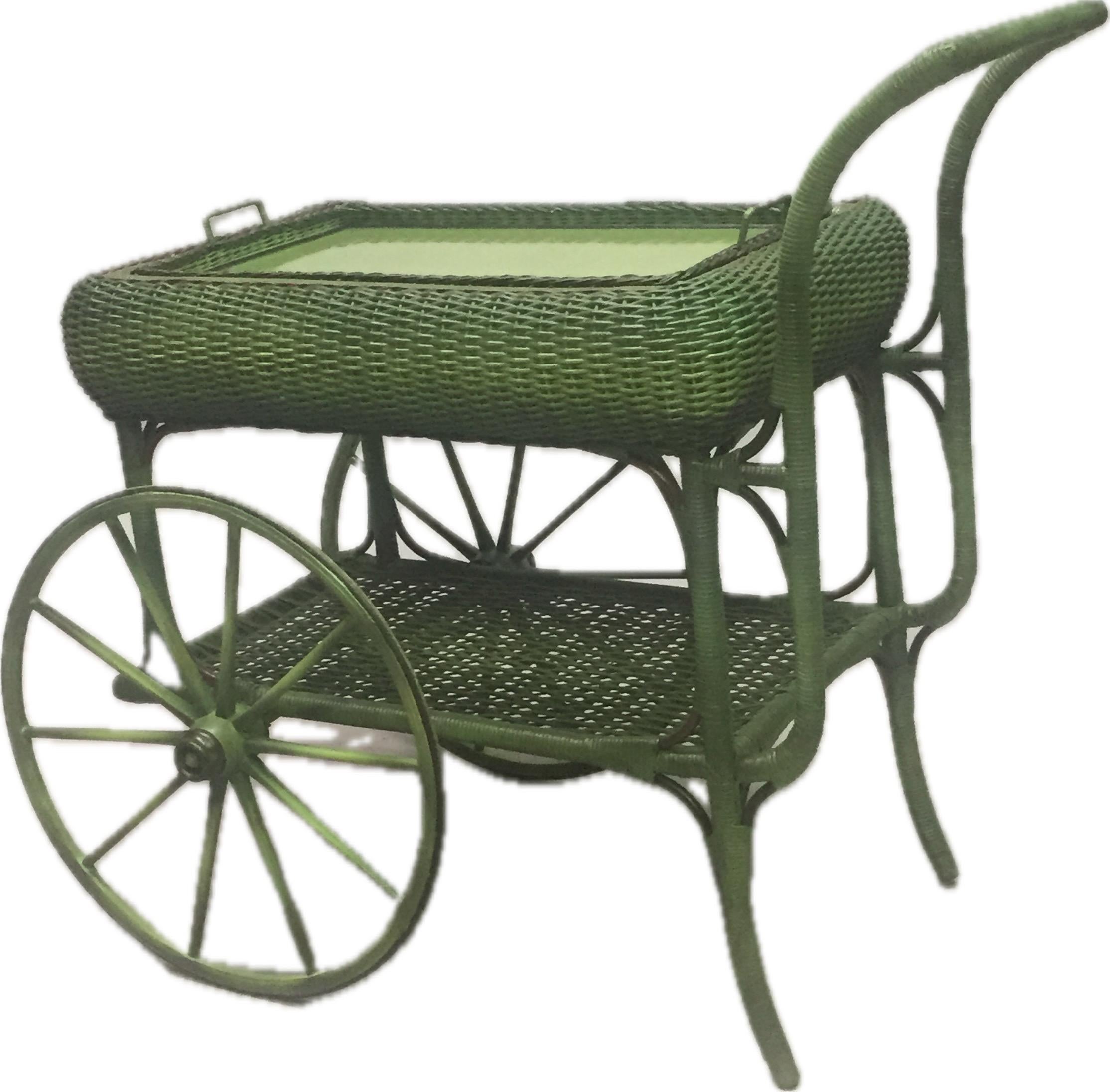 Autre Chariot de service à côtés roulés en osier avec plateau amovible en finition verte française en vente