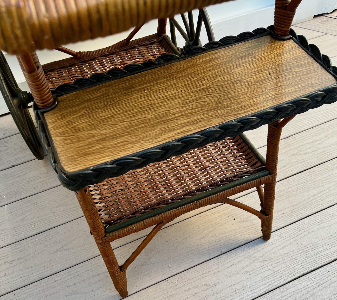 American A Wicker Tea / Bar Cart With Removable Serving Tray with Bar Top Finish For Sale