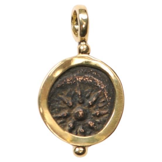 Pendentif en forme de mite de veuve