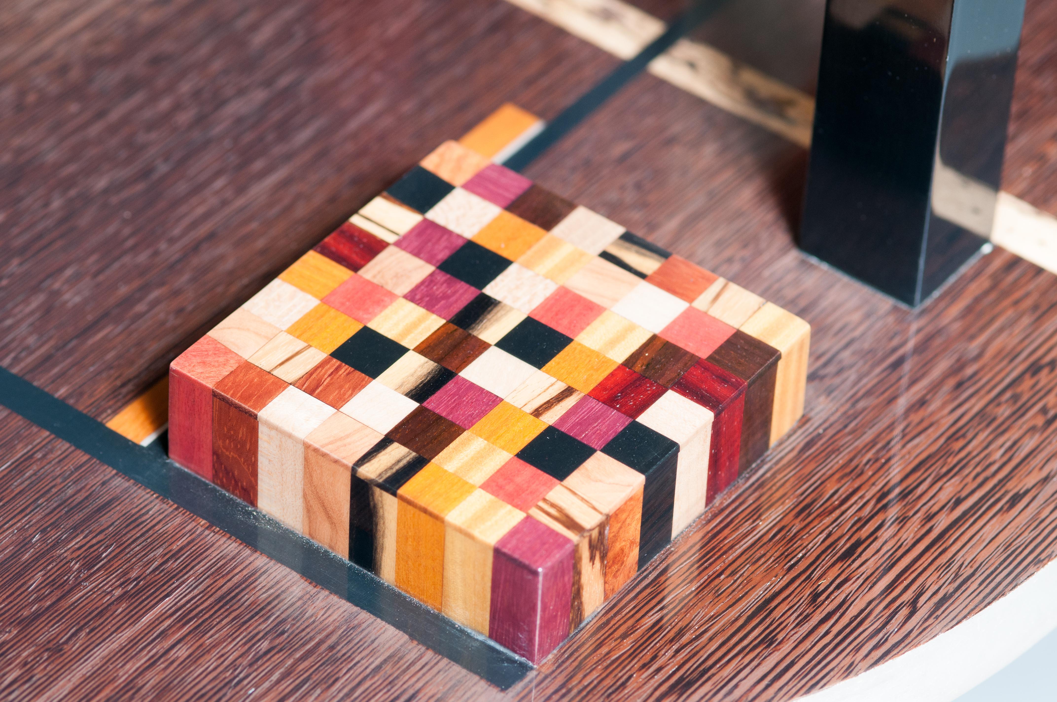 Wassily Kandinsky Inspired Colorful, Gilded, and Inlaid Round Wenge Side Table For Sale 1
