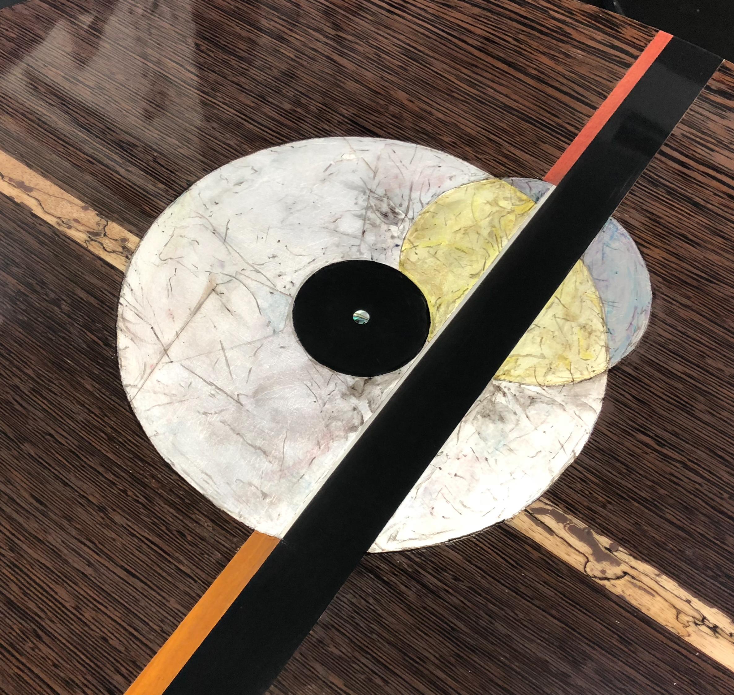 Wassily Kandinsky Inspired Colorful, Gilded, and Inlaid Round Wenge Side Table For Sale 3