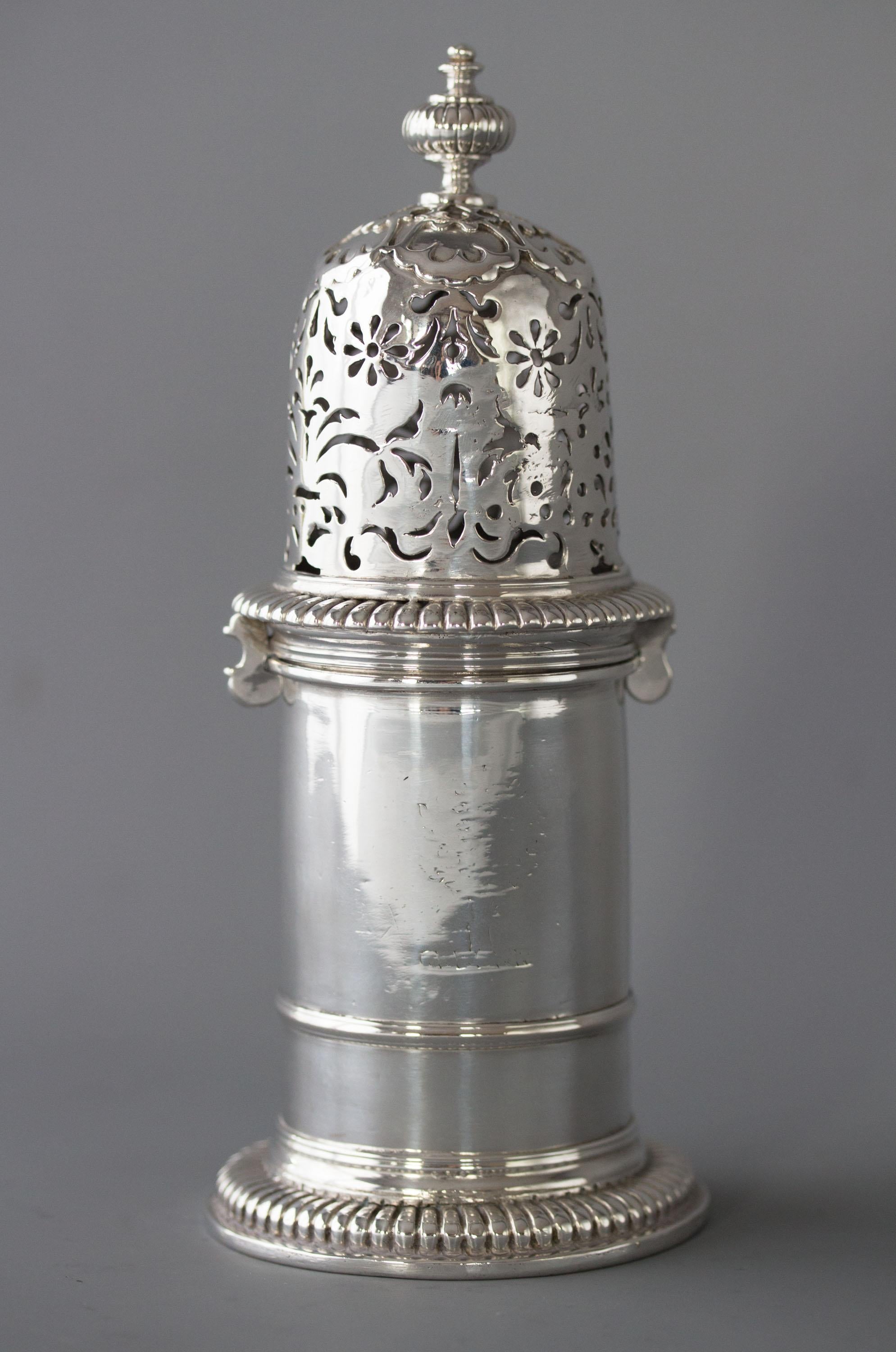 William III Britannia Silver Lighthouse Caster, London 1698 by Andrew Raven 6