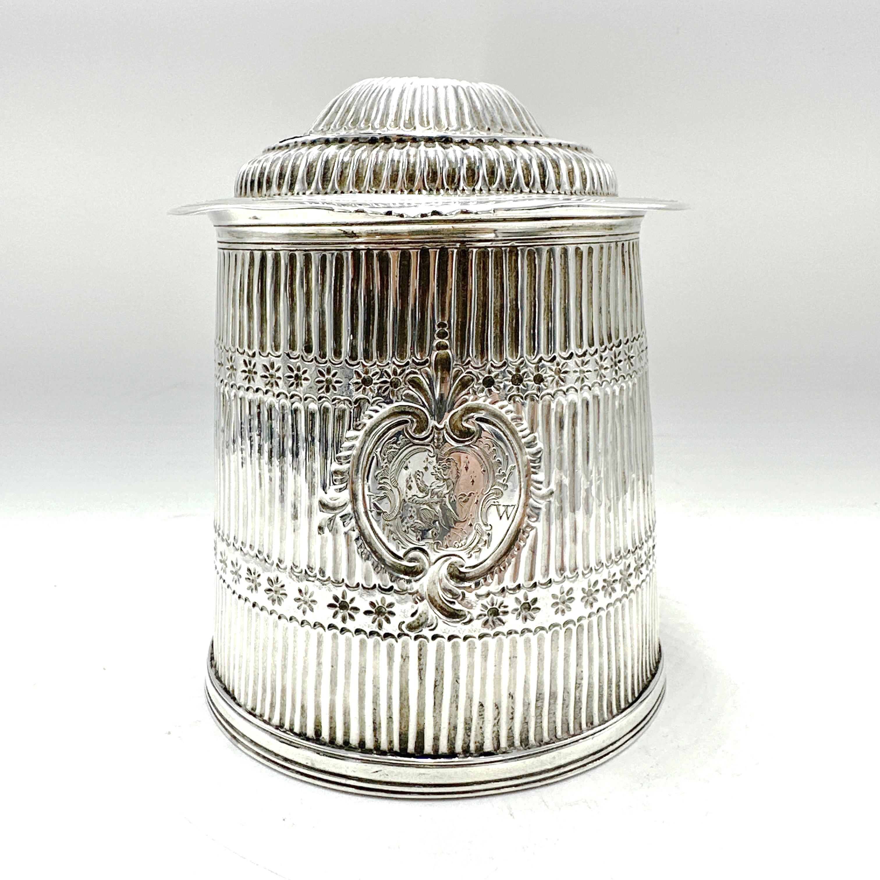 Jarra de plata de ley de Guillermo III, John Ruslen, Londres, 1694-95 5