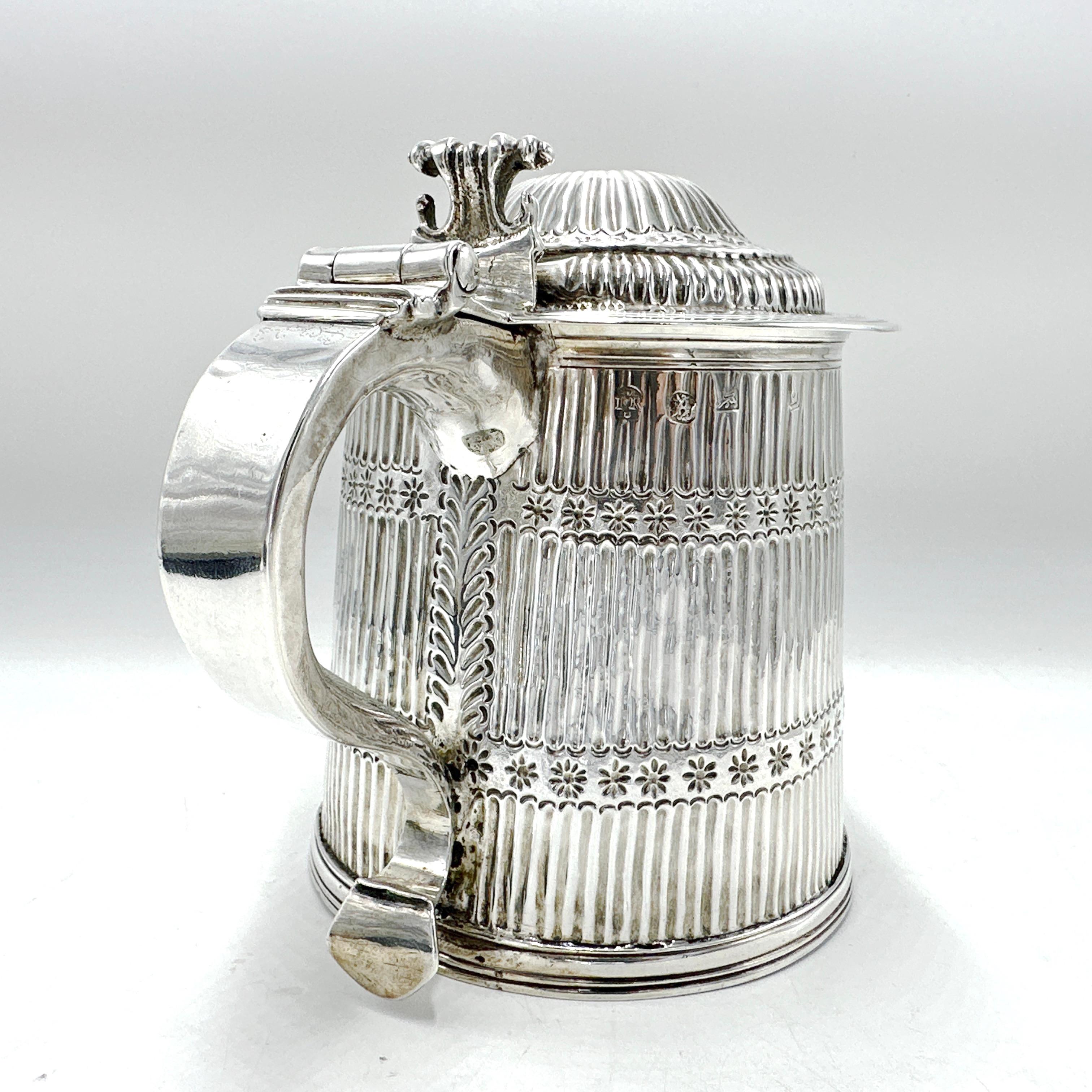 Jarra de plata de ley de Guillermo III, John Ruslen, Londres, 1694-95 13