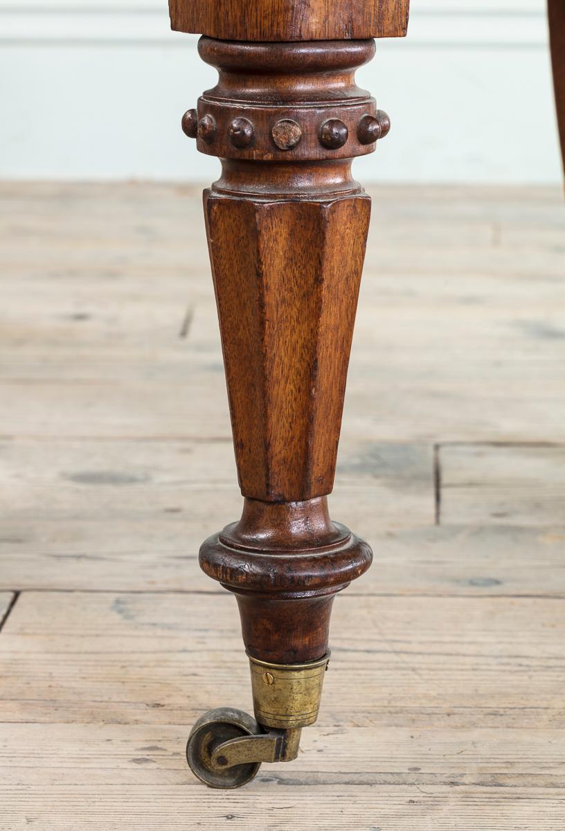 Silla de biblioteca de caoba tallada y mimbre Guillermo IV Inglés en venta