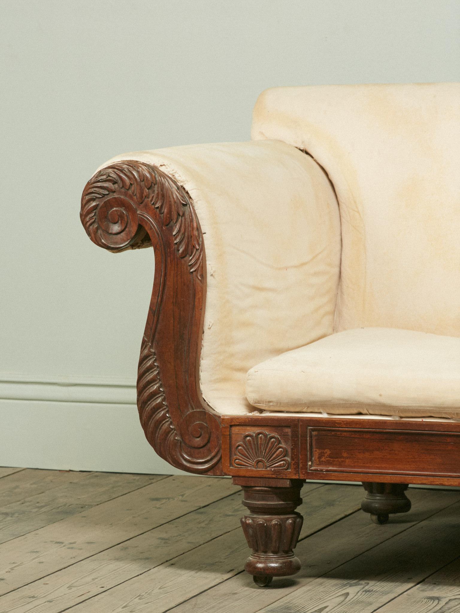 Hand-Carved William IV Carved Rosewood Sofa