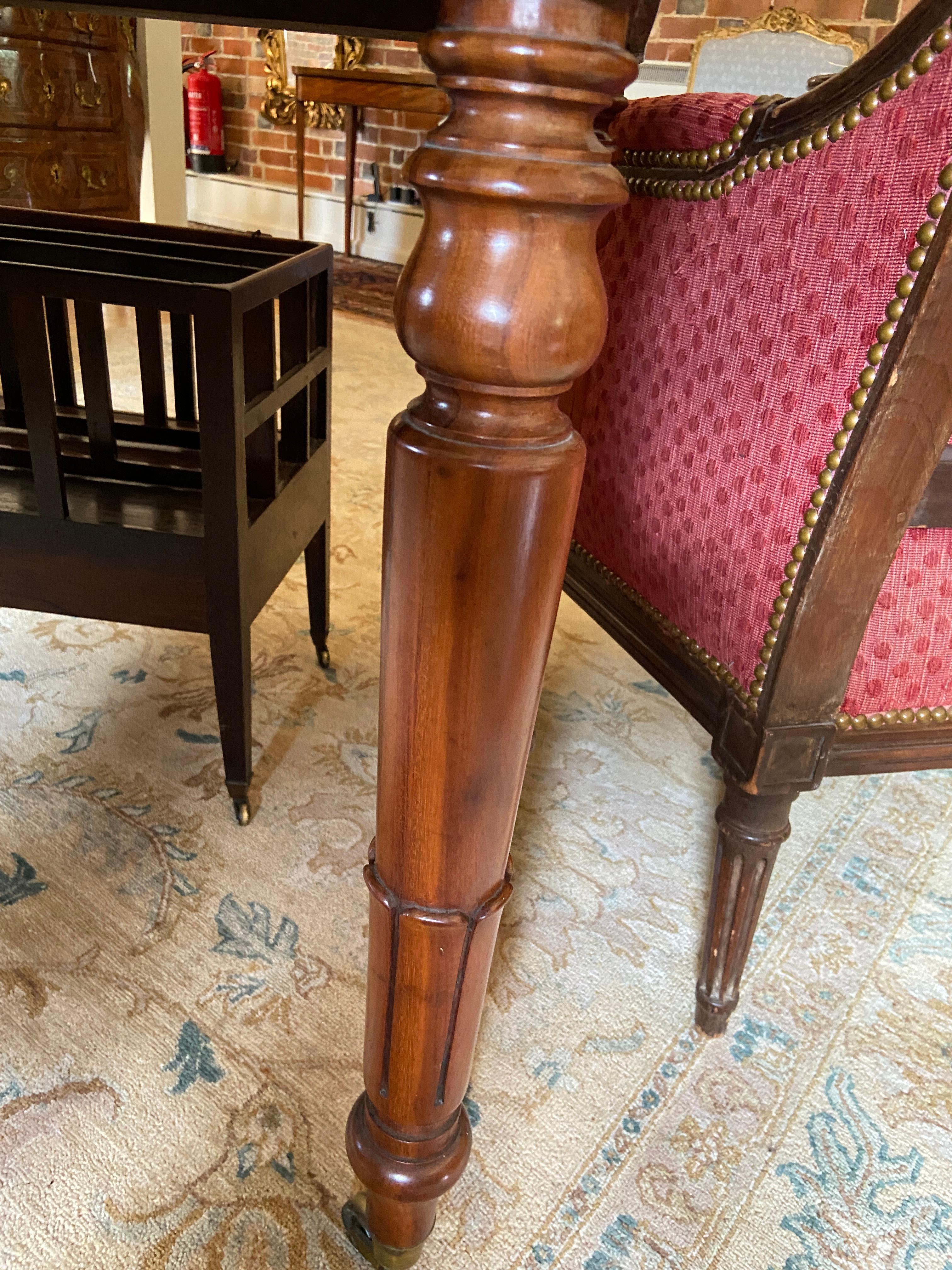 Veneer A William IV coramandel side table For Sale