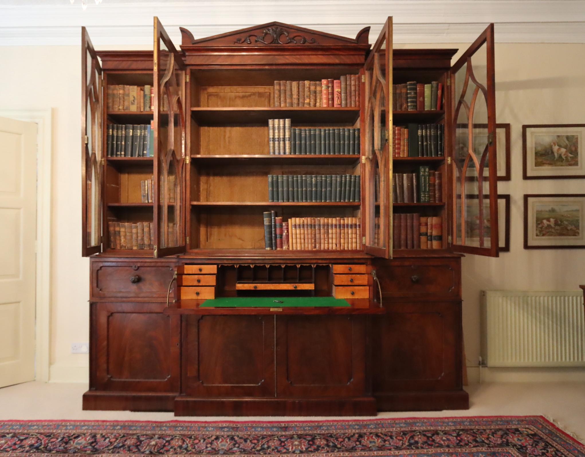 19th Century A William IV Mahogany Secretaire Bookcase, Circa 1830 For Sale