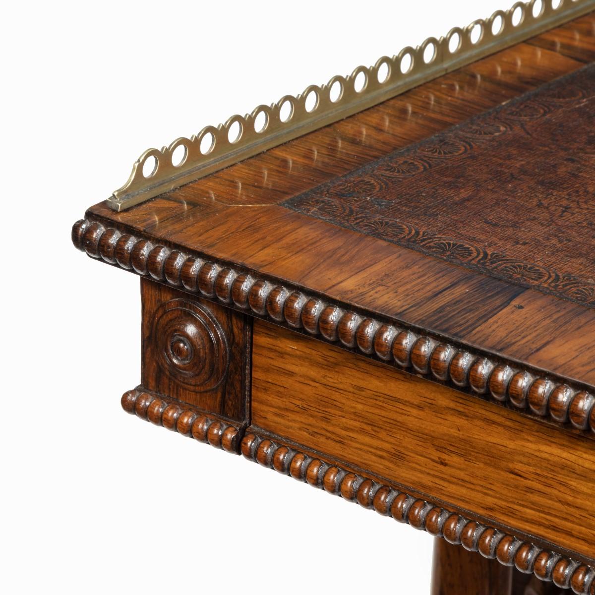 William IV Rosewood Free-Standing End Support Table Attributed to Gillows For Sale 1