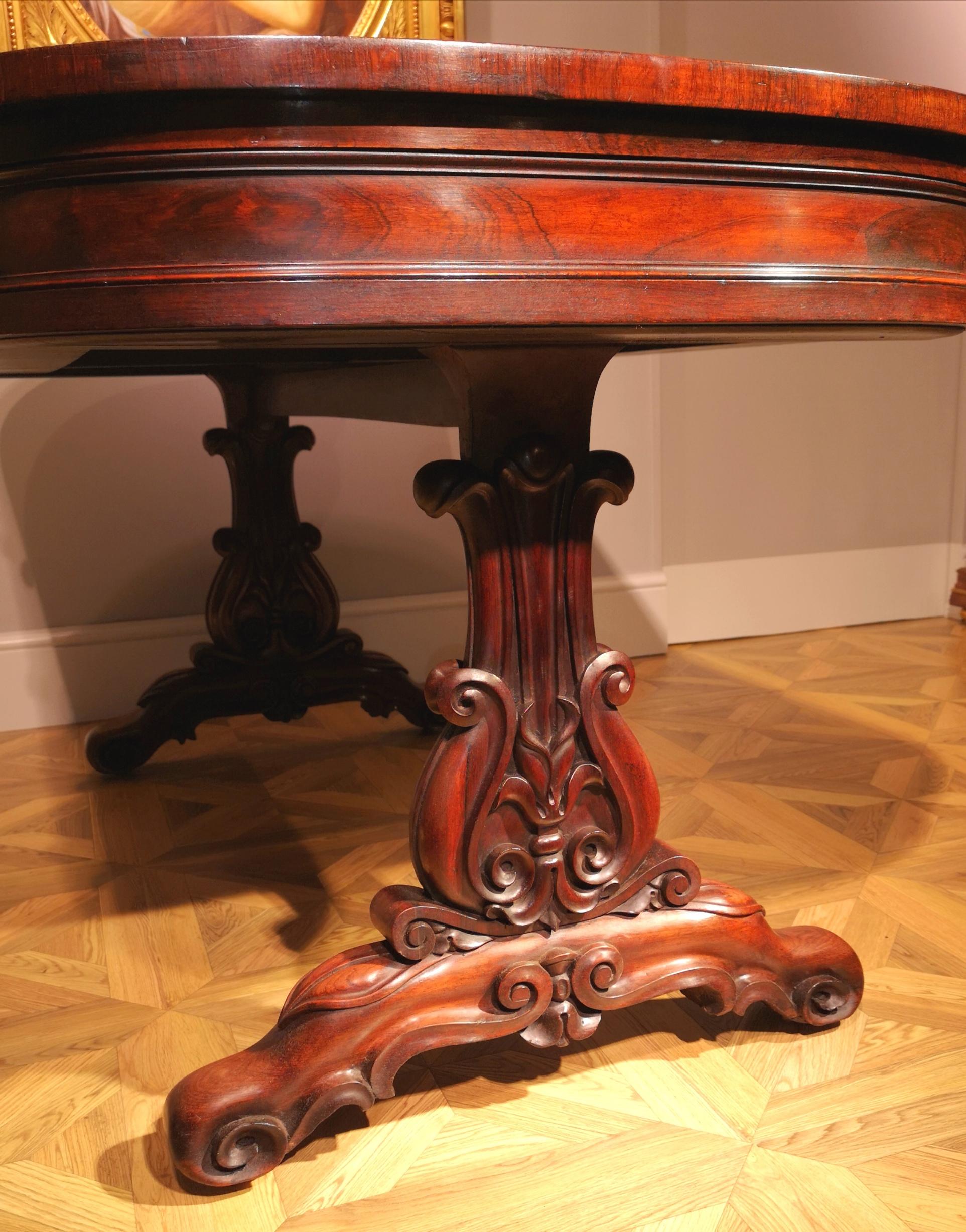 19th Century A William IV rosewood library table, Williams & Gibton, Irish circa 1830 For Sale