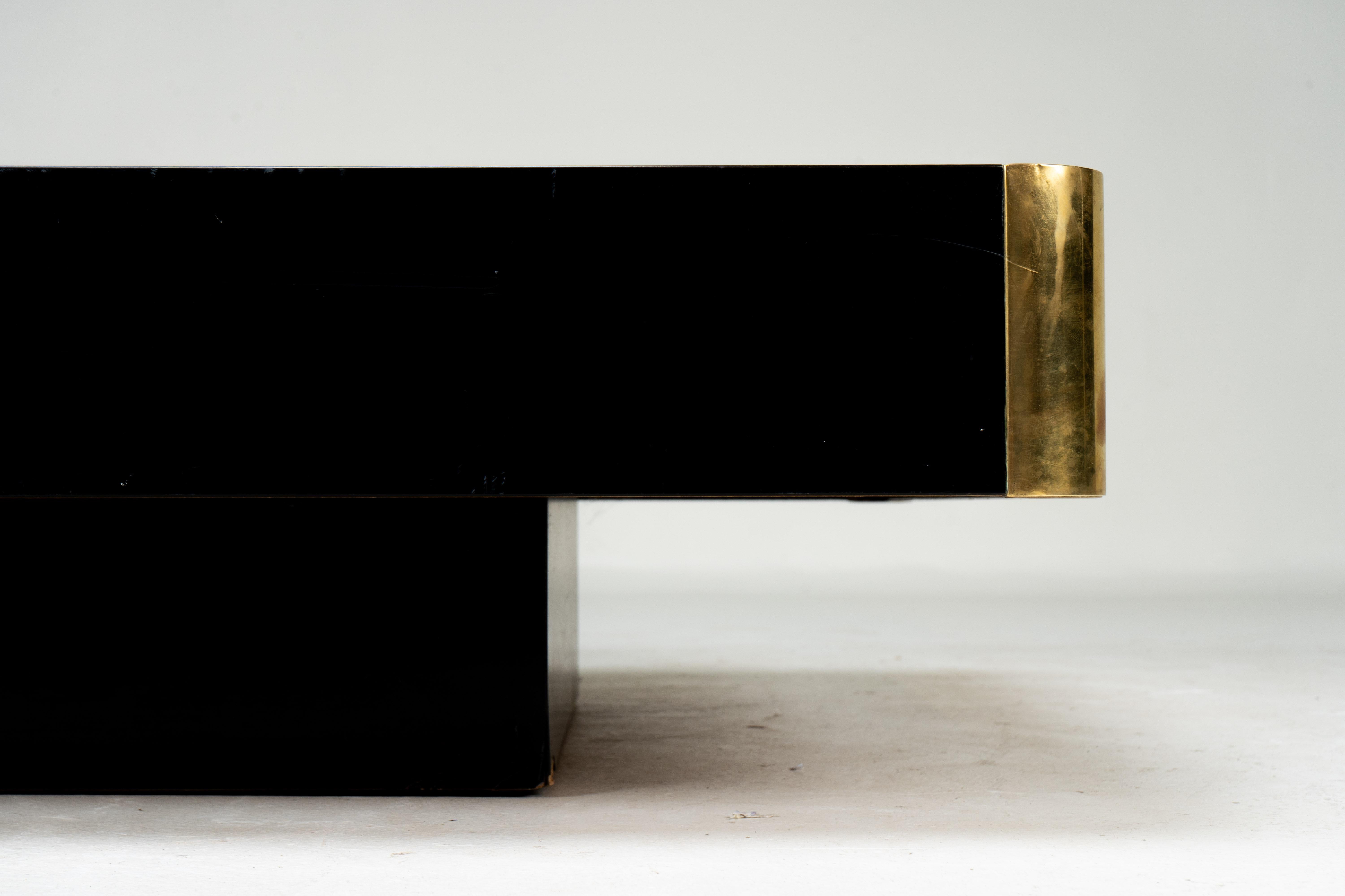 A Willy Rizzo Black Lacquer Coffee Table For Sale 2