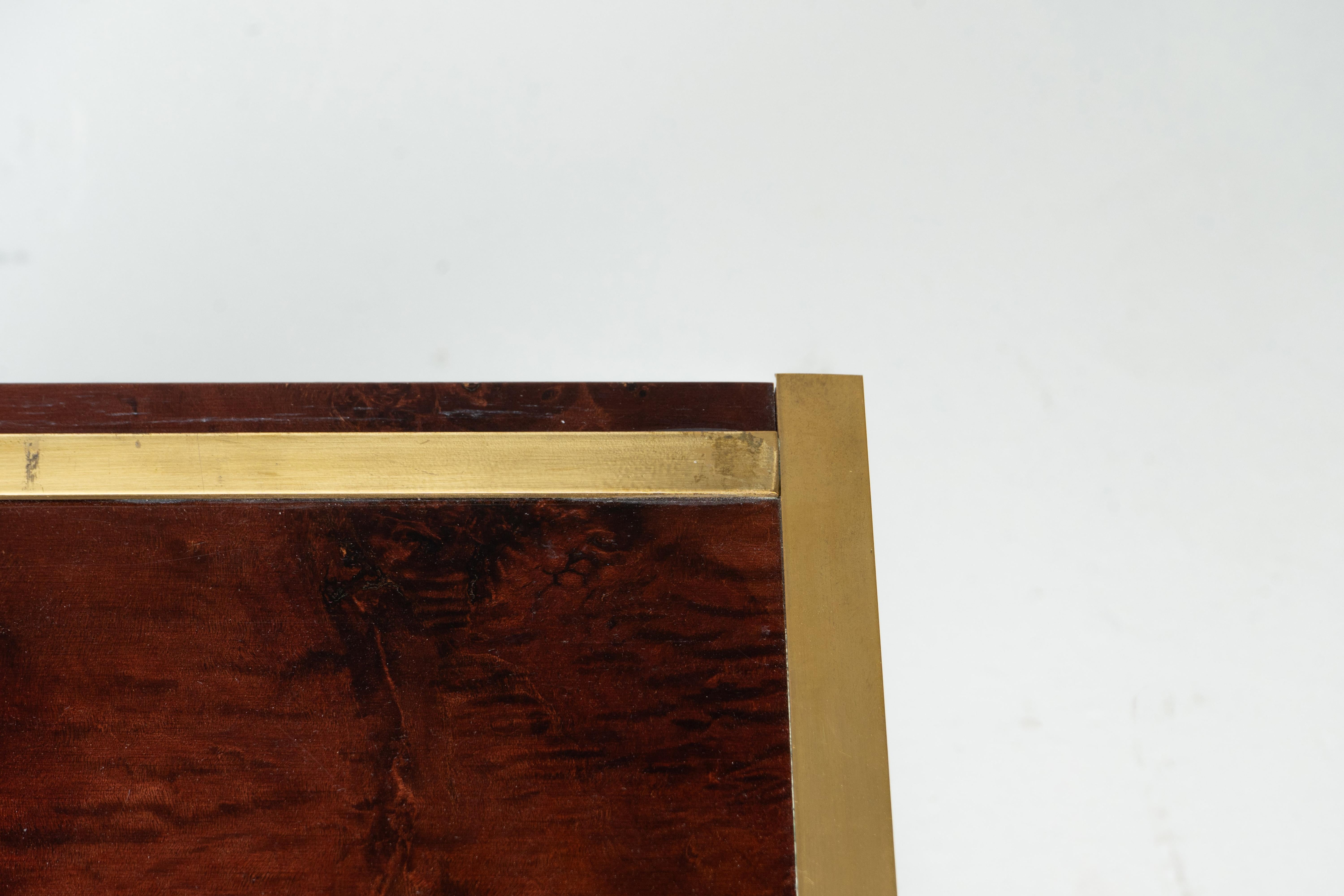 Commode Willy Rizzo avec deux portes et garniture en laiton en vente 3