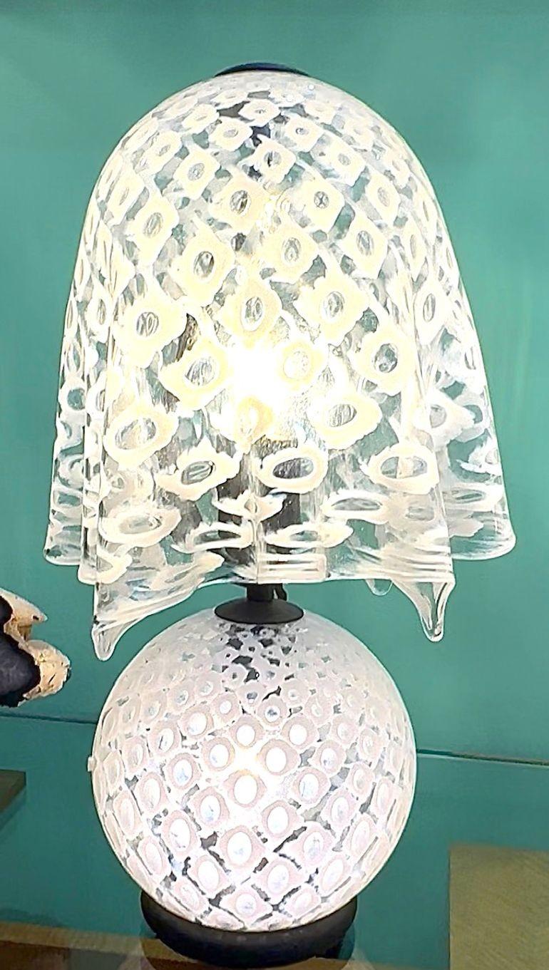 Una meravigliosa lampada a fazzoletto in vetro di Murano degli anni '70 di La Murrina in vendita 4