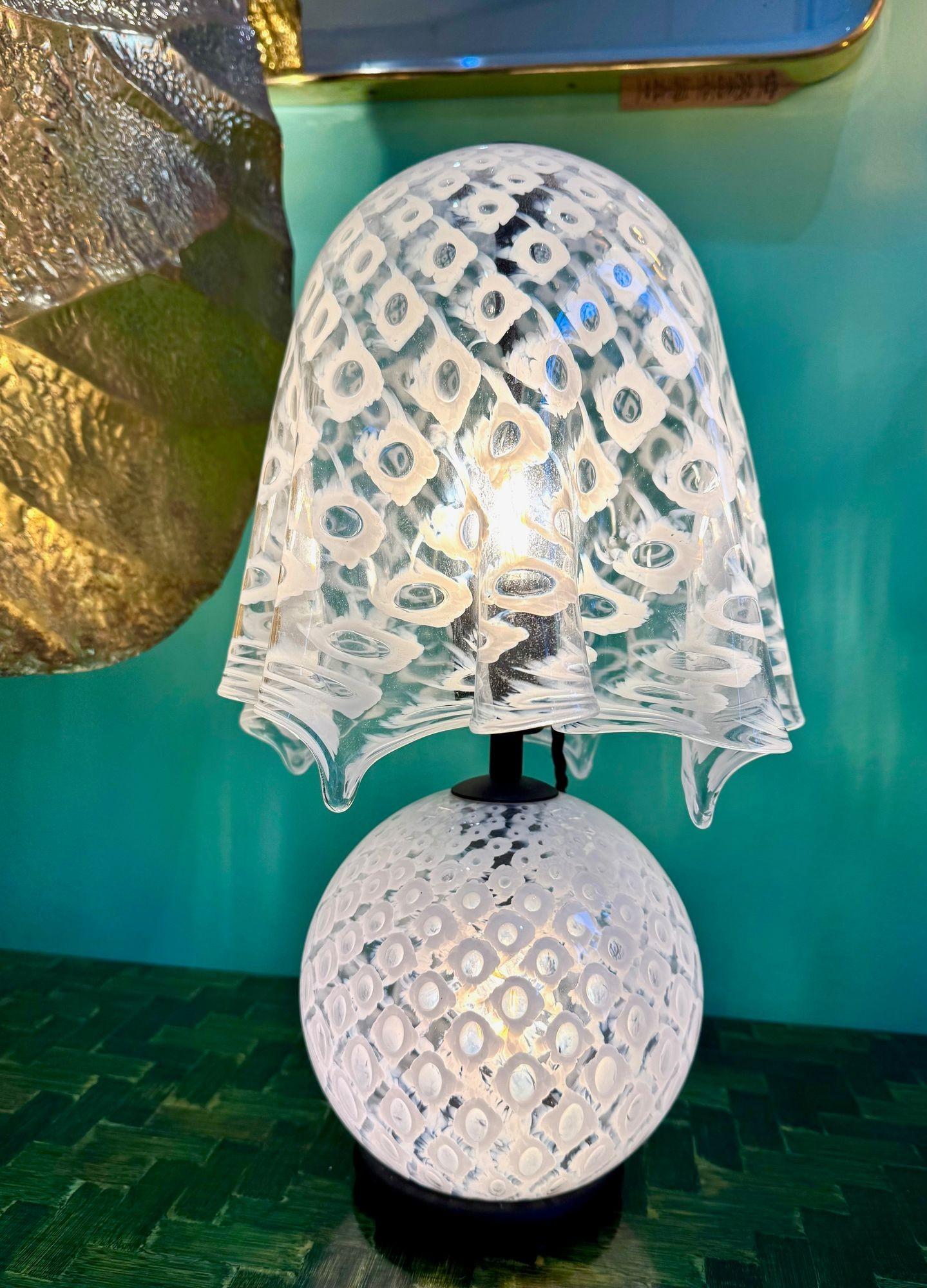 Una meravigliosa lampada a fazzoletto in vetro di Murano degli anni '70 di La Murrina in vendita 12