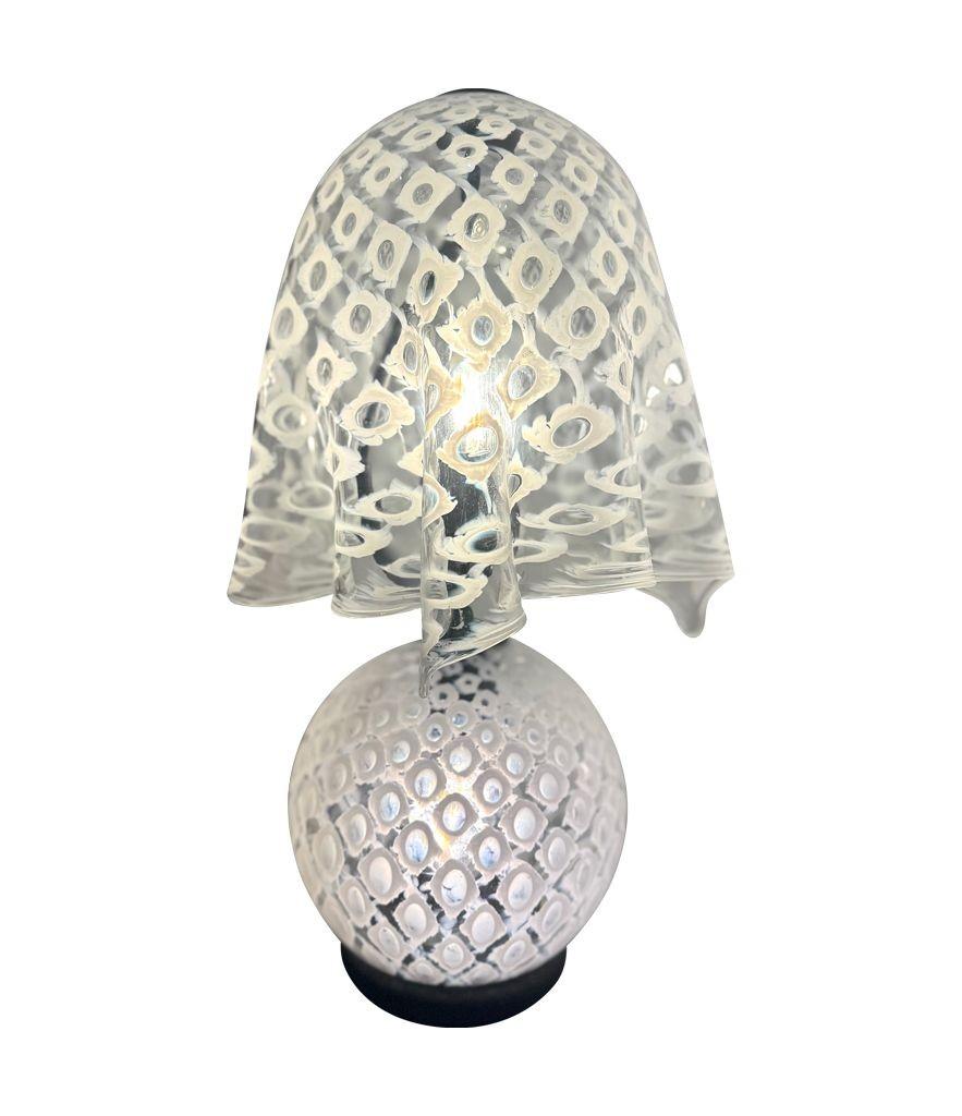 Una meravigliosa lampada a fazzoletto in vetro di Murano degli anni '70 di La Murrina in vendita 3