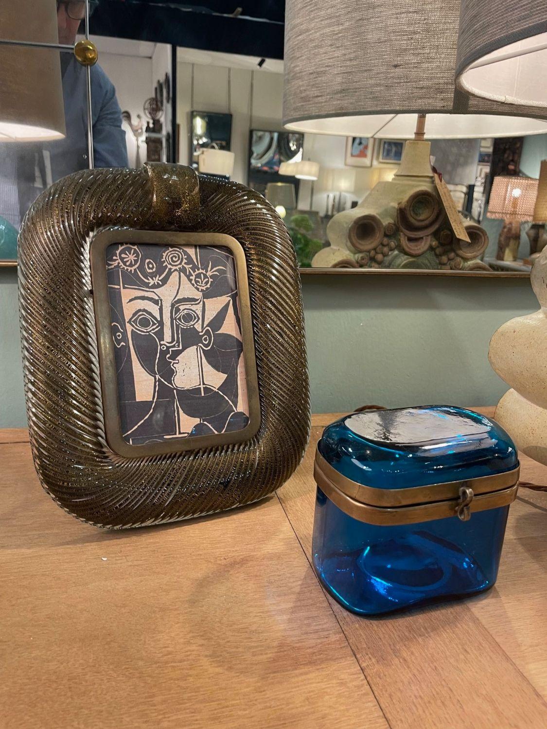 Magnifique cadre italien en verre de Murano et laiton des années 1960 par Tommaso Barbi en vente 6