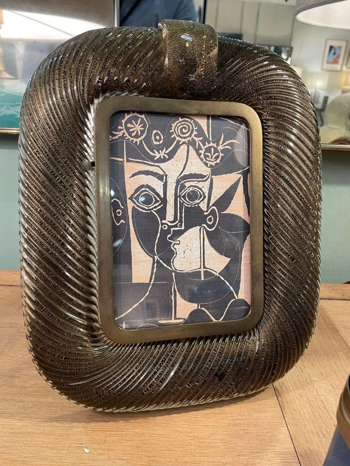 Ein wunderschöner italienischer Rahmen aus Murano-Glas und Messing aus den 1960er Jahren von Tommaso Barbi im Zustand „Gut“ im Angebot in London, GB