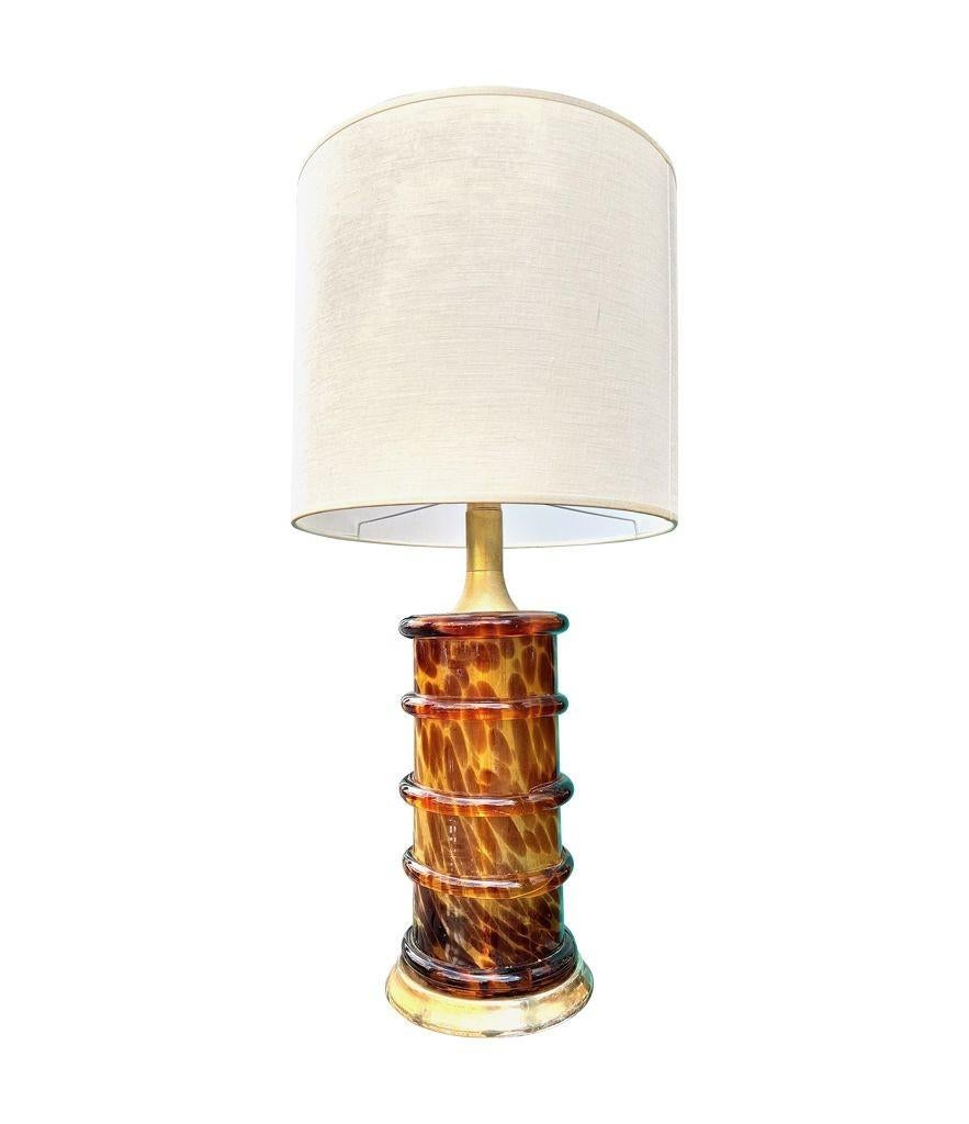 Splendida lampada italiana degli anni '70 in vetro di Murano finto tartaruga e ottone in vendita 4