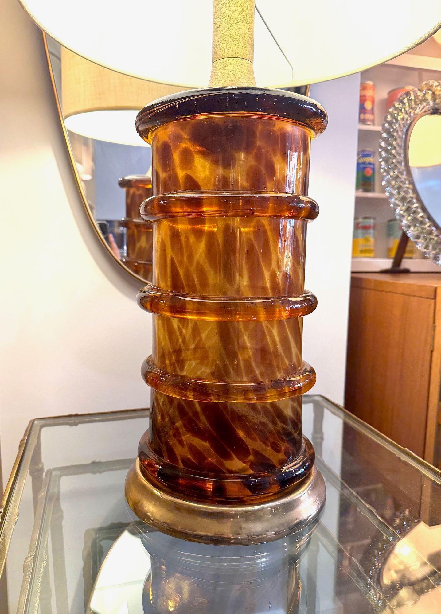 Fine XX secolo Splendida lampada italiana degli anni '70 in vetro di Murano finto tartaruga e ottone in vendita
