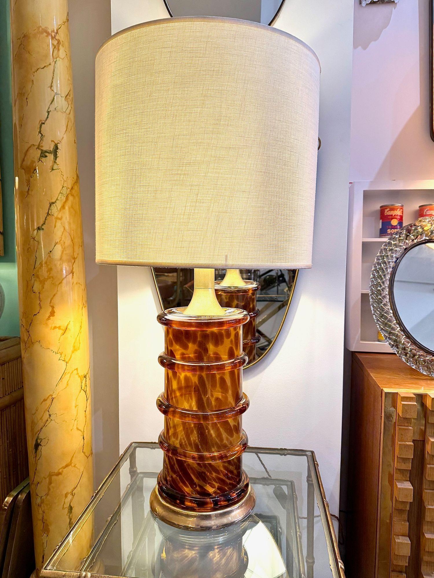 Splendida lampada italiana degli anni '70 in vetro di Murano finto tartaruga e ottone in vendita 2