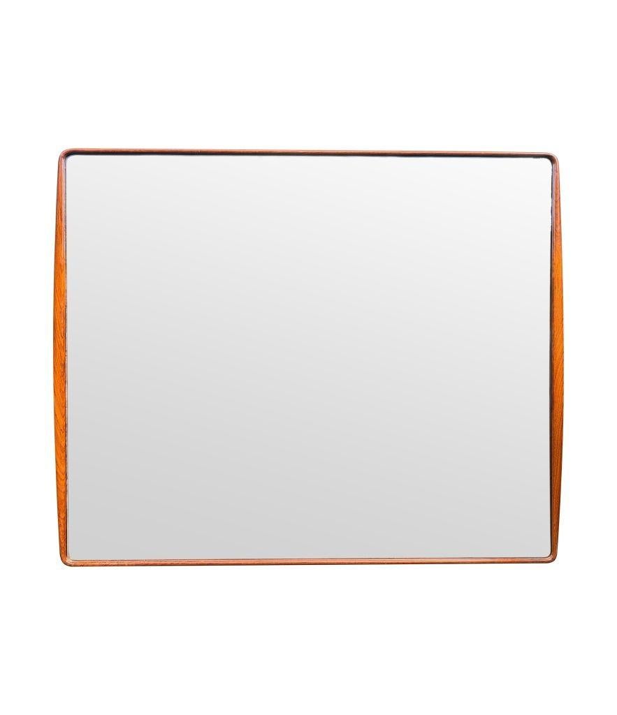 A wonderful, large Italian 1950s mirror by Ico Parisi with curved walnut frame For Sale 10