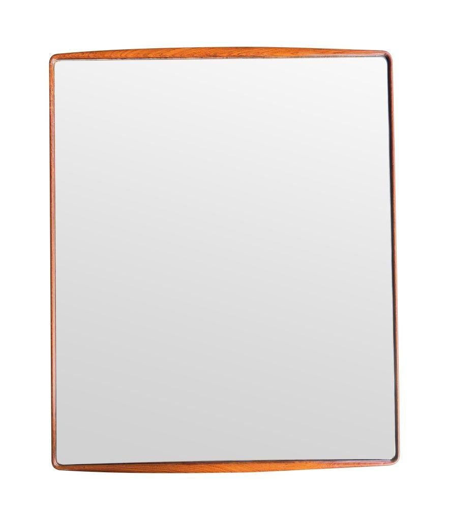 A wonderful, large Italian 1950s mirror by Ico Parisi with curved walnut frame For Sale 11