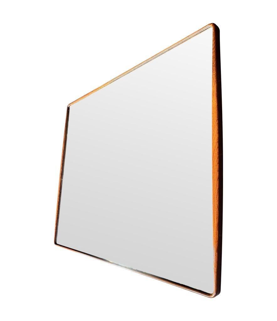 A wonderful, large Italian 1950s mirror by Ico Parisi with curved walnut frame For Sale 1