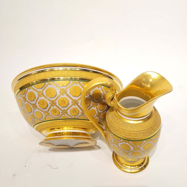 Wonderful Old Paris Porcelain Empire Pitcher and Basin, circa 1800 For