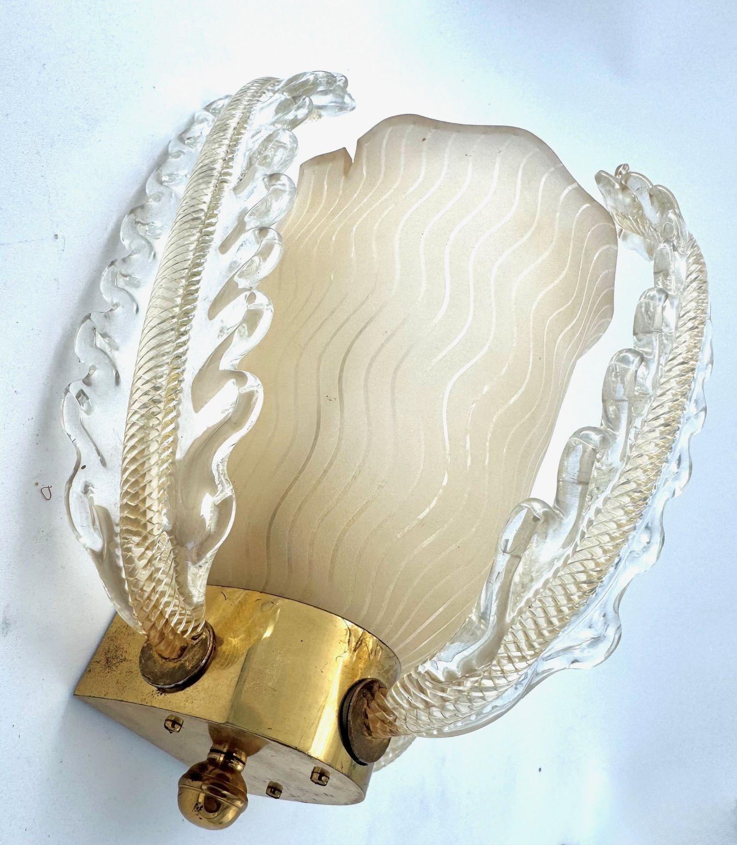 Ein wunderschönes Paar Murano-Glas-Wandleuchter aus den 1950er Jahren von Barovier und Toso im Angebot 12