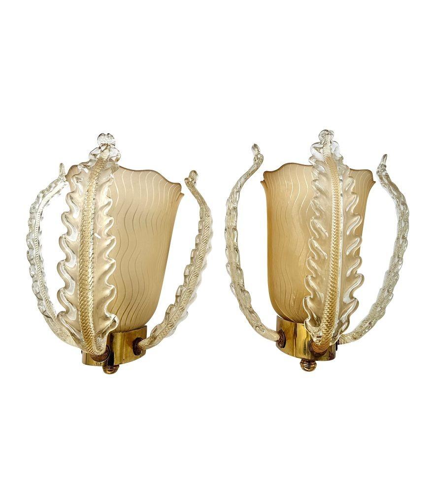 Ein wunderschönes Paar Murano-Glas-Wandleuchter aus den 1950er Jahren von Barovier und Toso im Angebot 15
