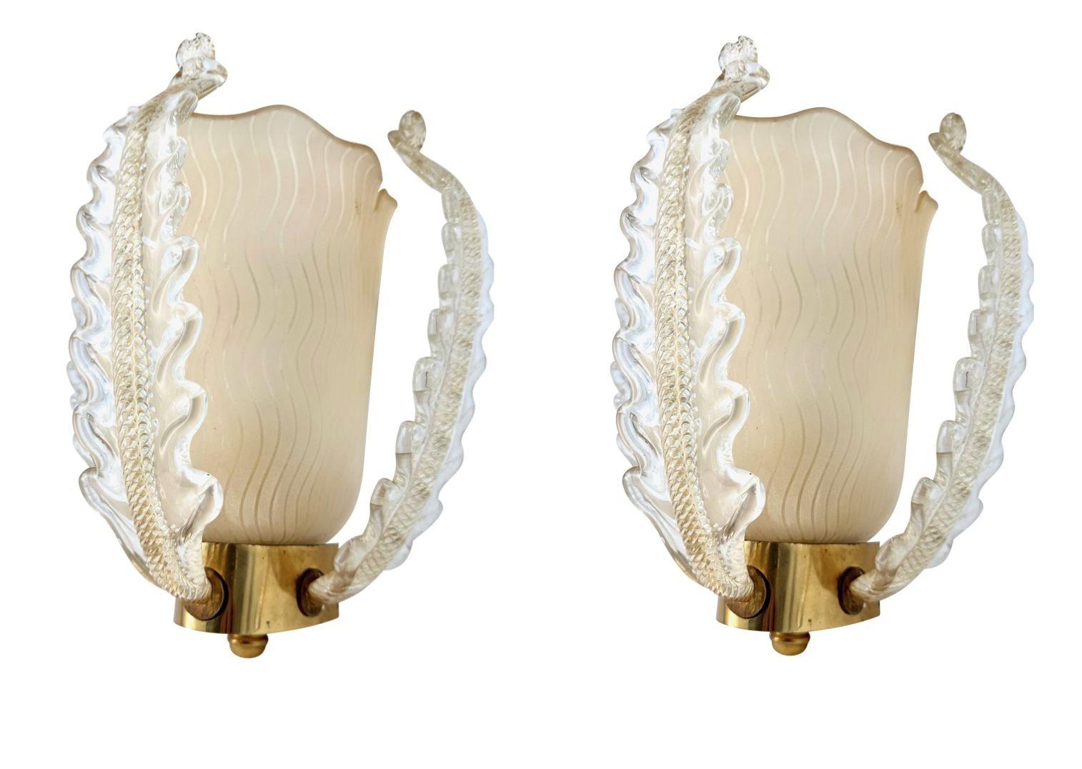 Ein wunderschönes Paar Murano-Glas-Wandleuchter aus den 1950er Jahren von Barovier und Toso im Zustand „Gut“ im Angebot in London, GB