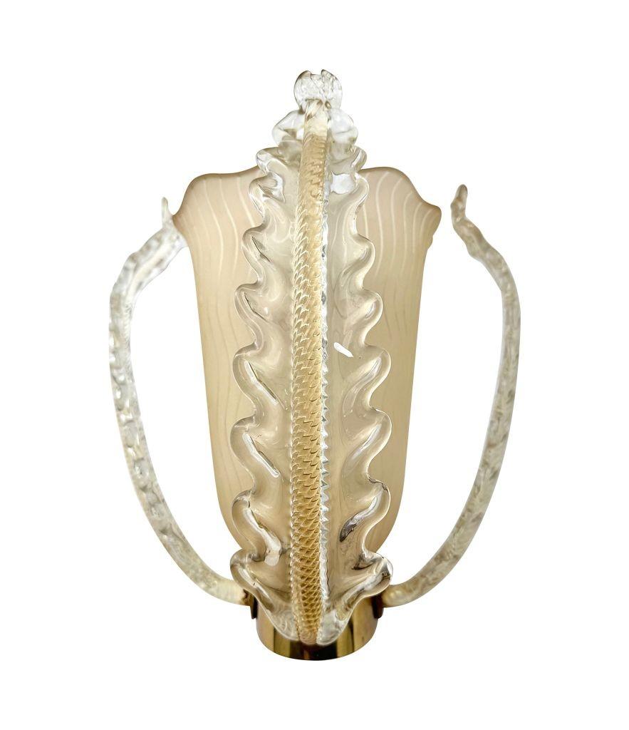 Ein wunderschönes Paar Murano-Glas-Wandleuchter aus den 1950er Jahren von Barovier und Toso im Angebot 3