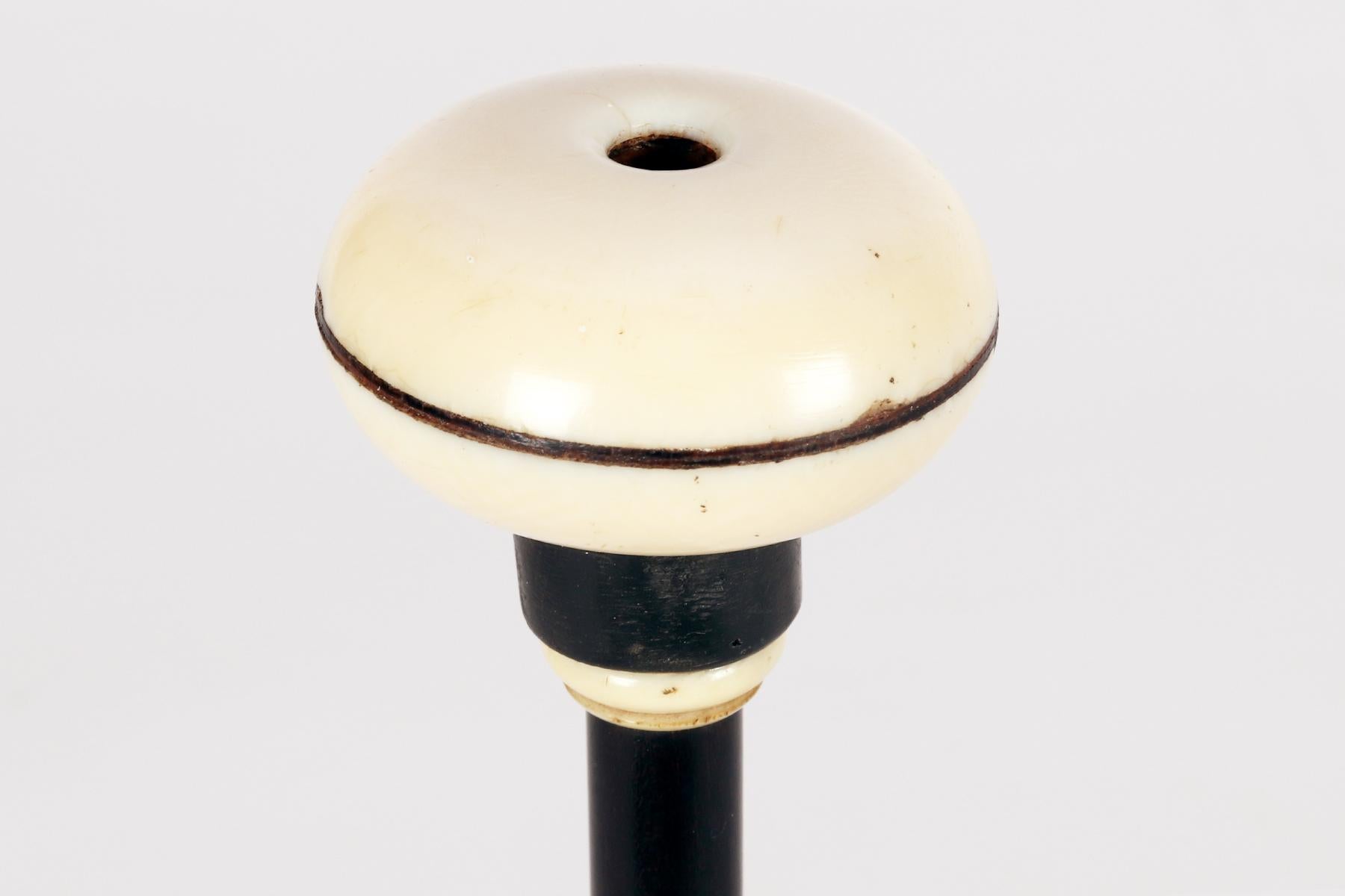 Un stethoscope en bois et ivoire, France, 1850. Bon état - En vente à Milan, IT