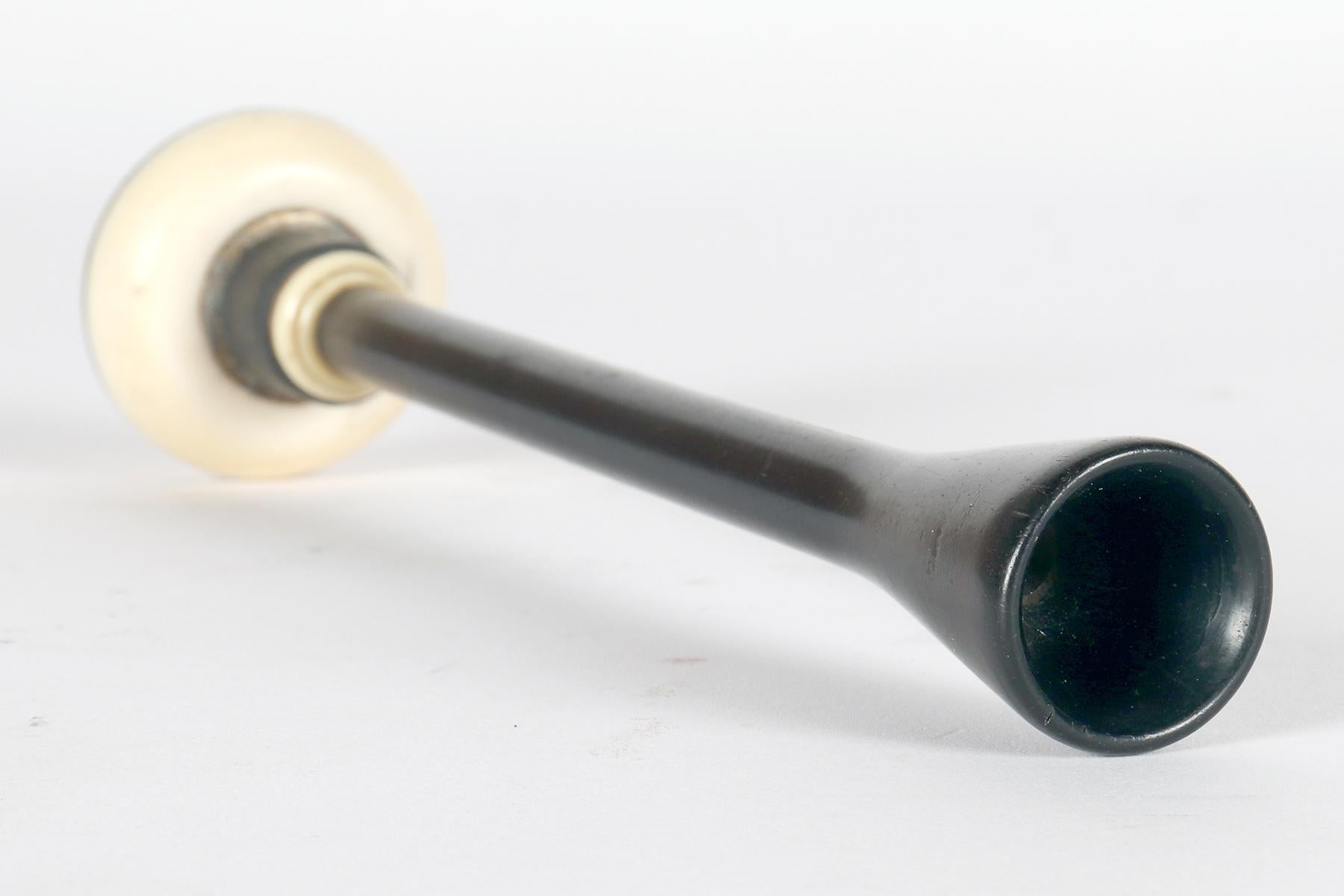 Un stethoscope en bois et ivoire, France, 1850. en vente 3
