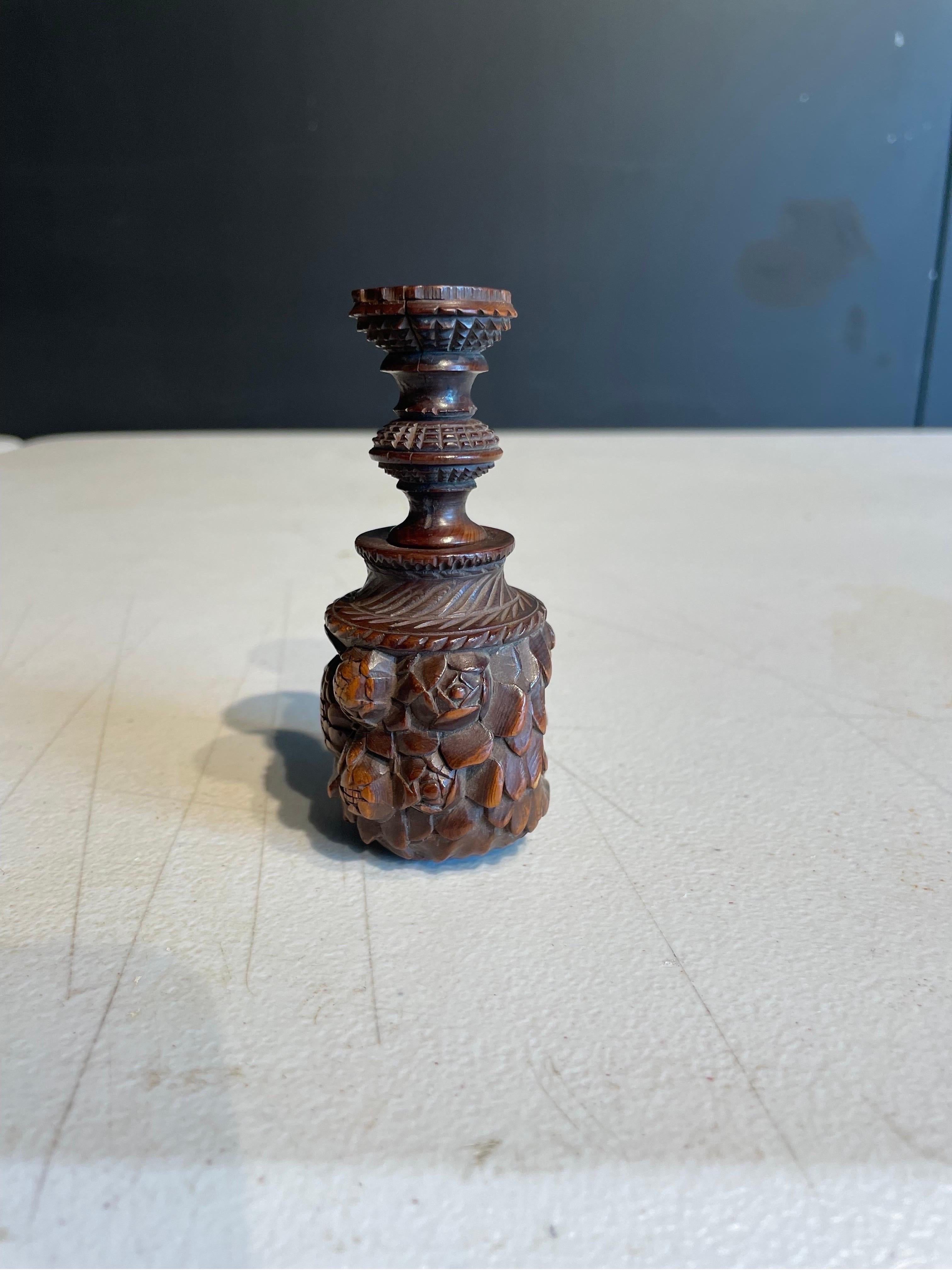 European A Wooden Carved Treen Nutcracker, 19th Century For Sale