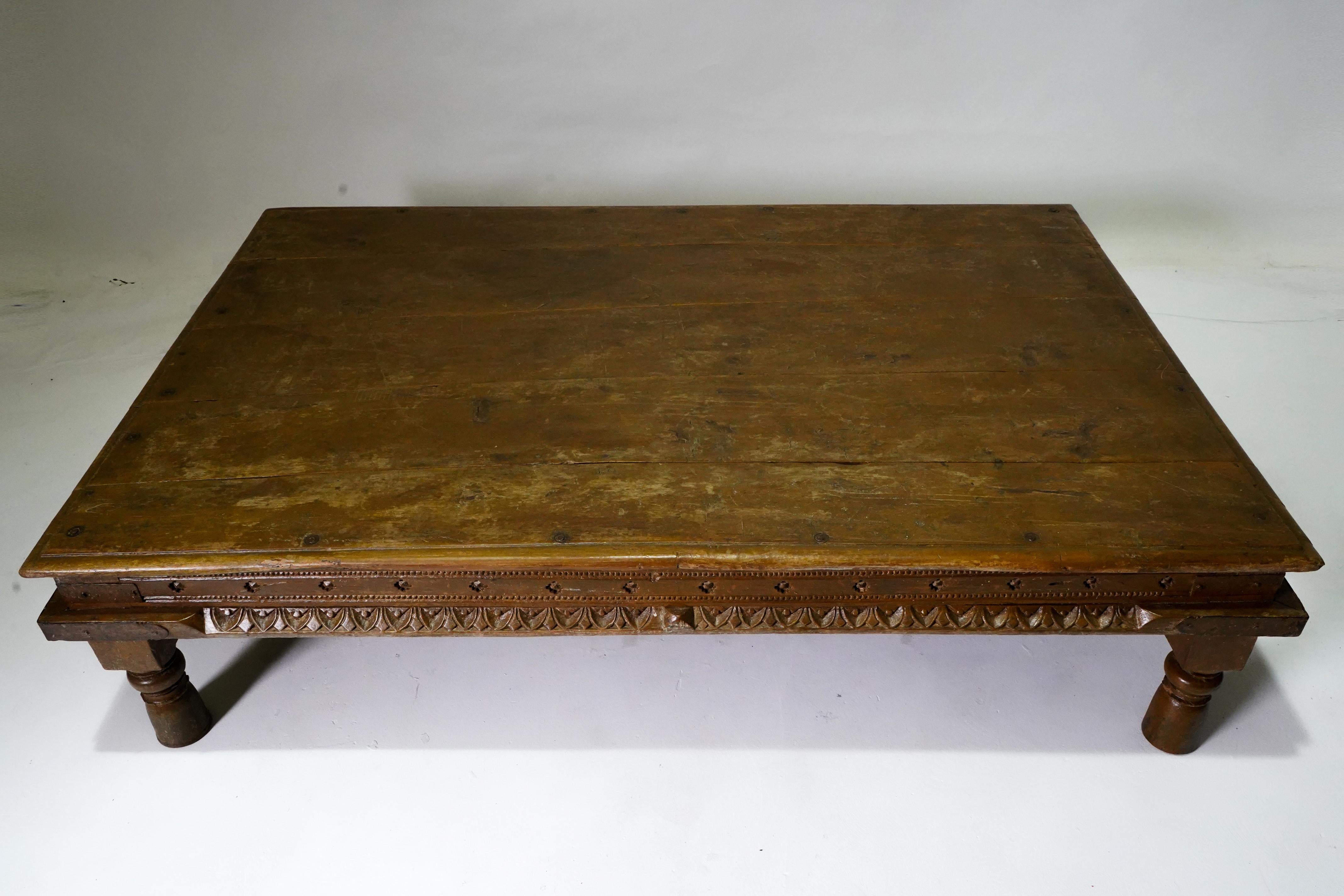 20th Century A Wooden Indian Daybed / Coffee Table With Baluster Legs