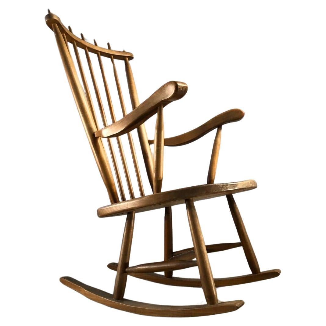A MID-CENTURY-MODERN NEW-FORM rockING-CHAIR dans le style G. NAKASHIMA, France 1950