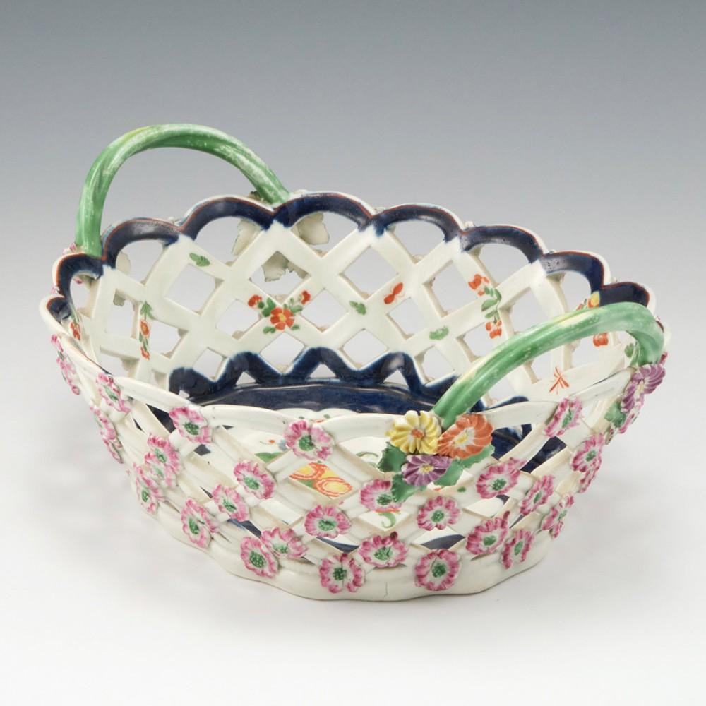 George III A Worcester First Period Porcelain Oval Pierced Basket, 1765-1770 For Sale